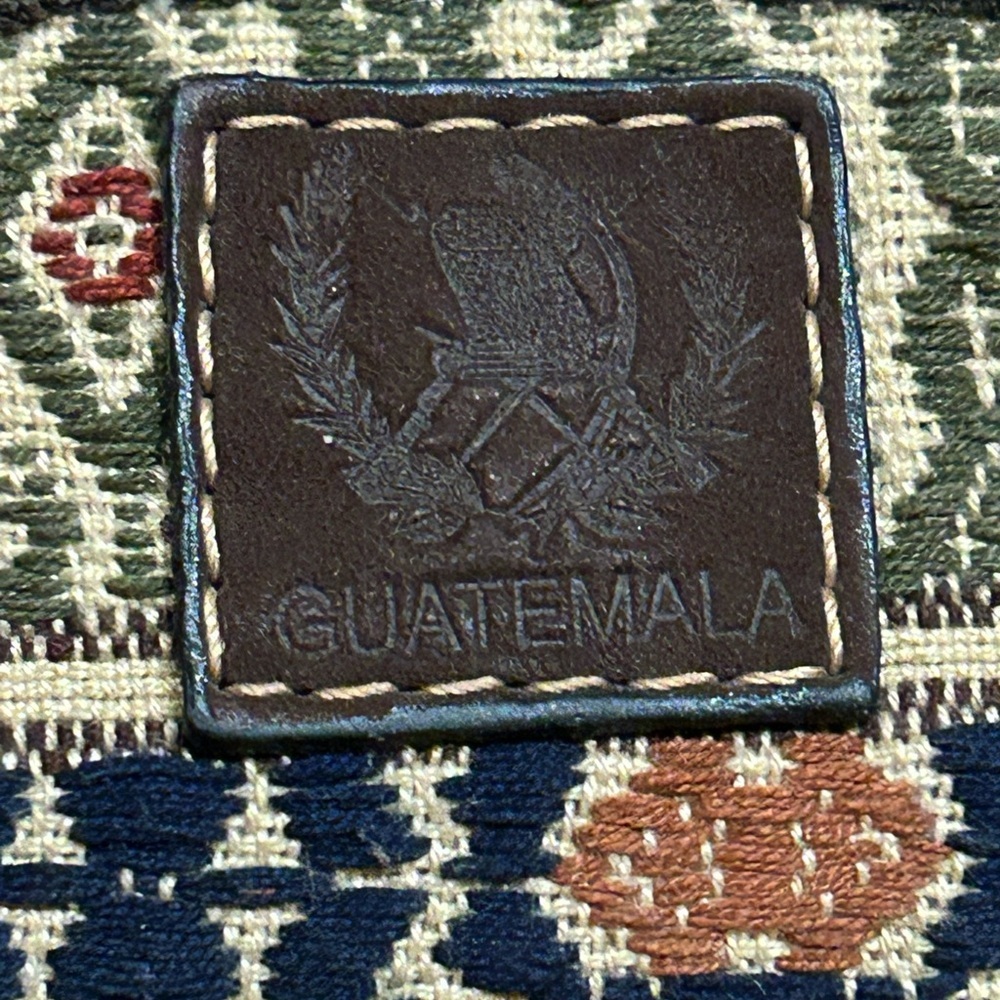 Guatemalan leather and huipile change purse - Picture 4 of 4